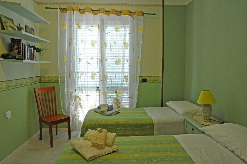 Oasi Del Relax Bed & Breakfast Civitavecchia Phòng bức ảnh
